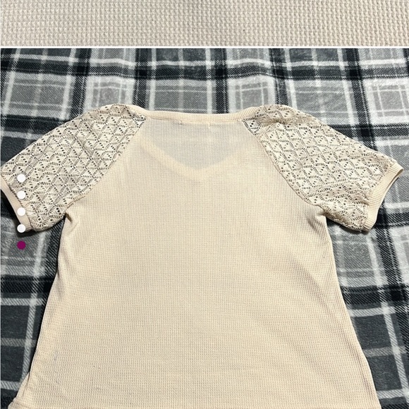 MEROKEETY women’s v neck short sleeve lace top 3/$15 - Picture 5 of 5